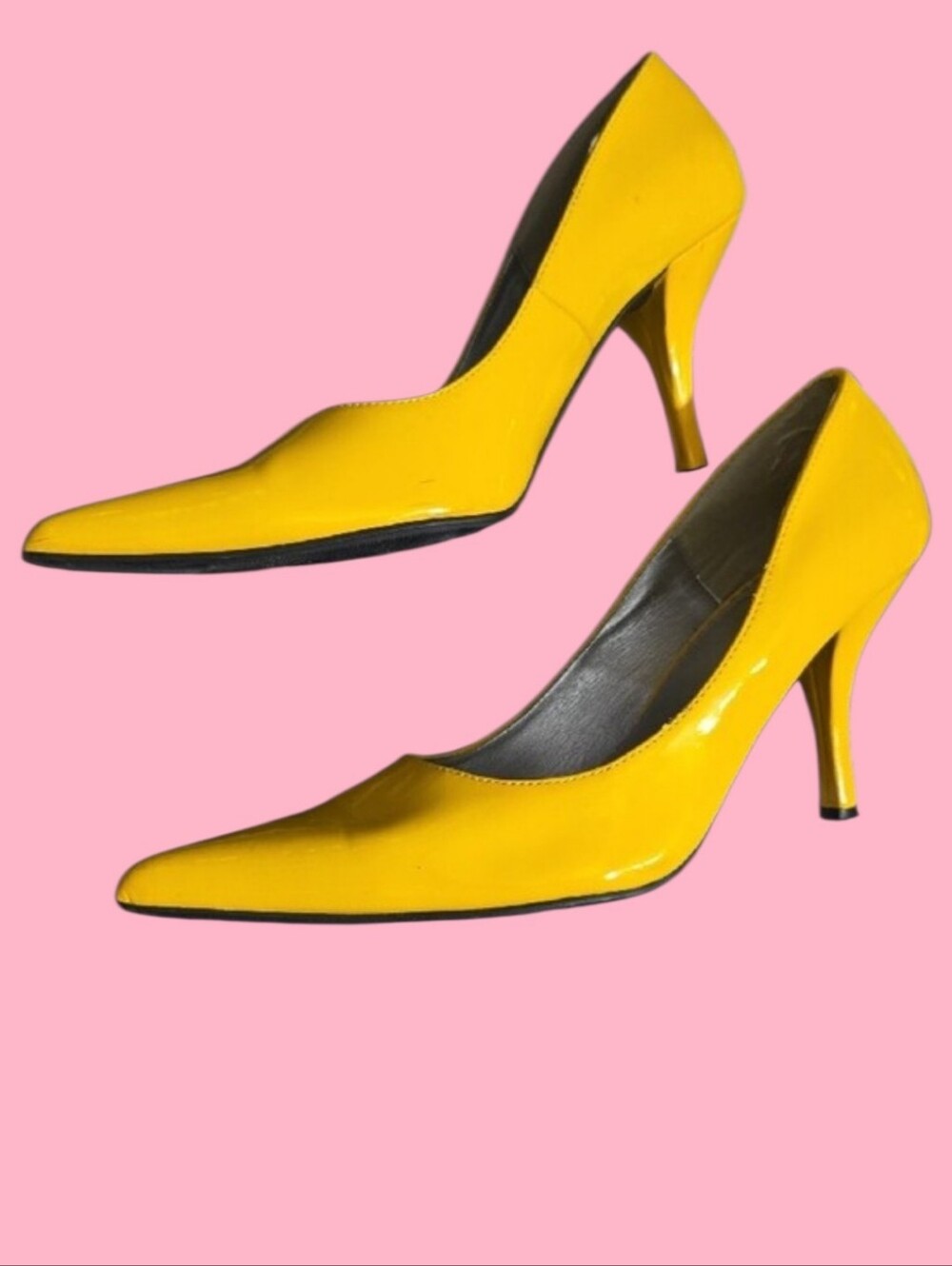 Vintage Yellow Heels - Picture 3 of 3